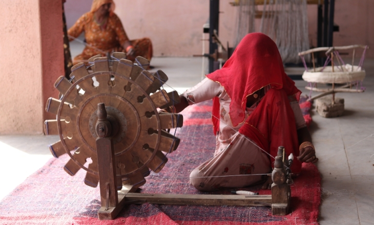 Khadi weaving